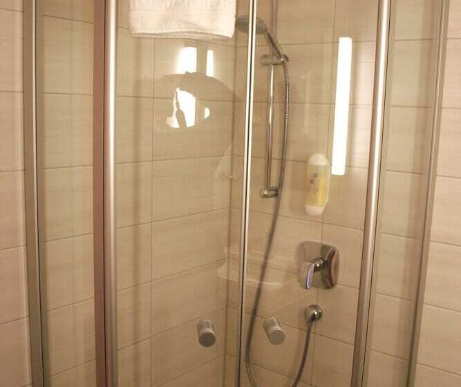 חדר קומפורט יחיד, Petzengarten