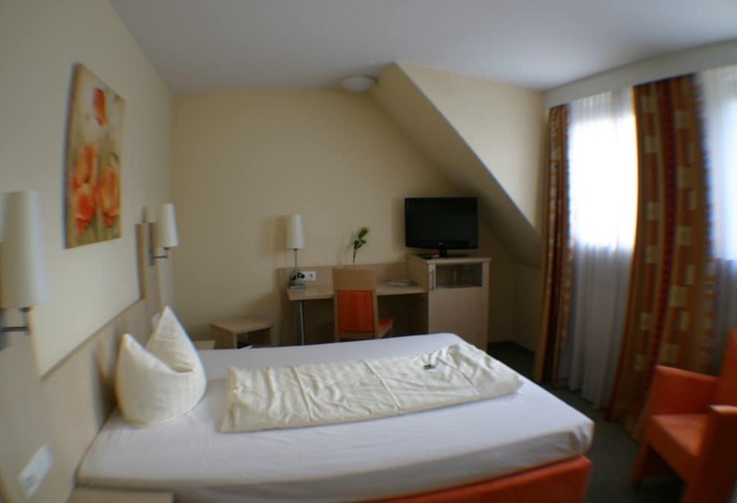 חדר סטנדרט, Petzengarten