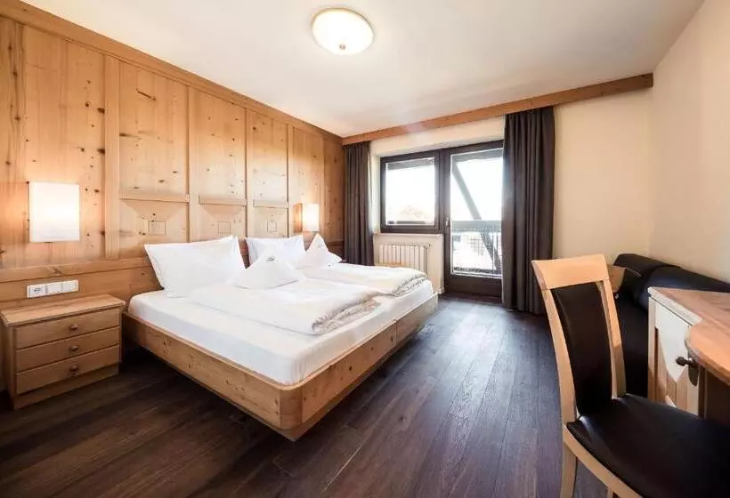 バルコニー付きスーペリアルーム, Green Luxury Hotel Pfösl