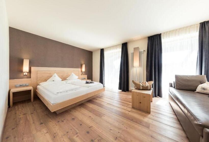 주니어 스위트 발코니, Green Luxury Hotel Pfösl