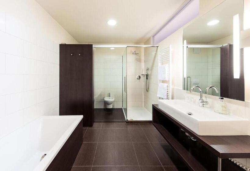 Люкс Повышенной Комфортности, Green Luxury Hotel Pfösl