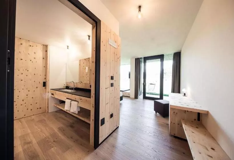 スーペリアースイート, Green Luxury Hotel Pfösl