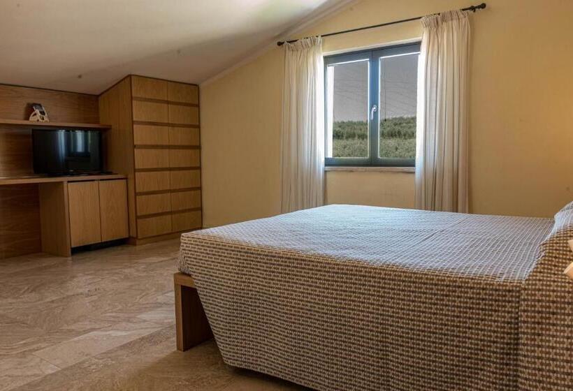 חדר משפחתי, Poggio Bertino