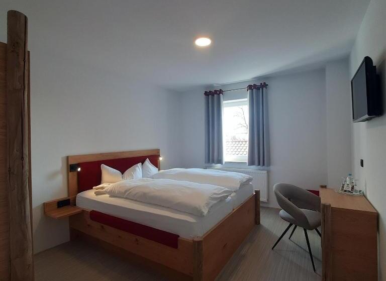 Номер Стандарт, Regenbogenhof Rudelswalde