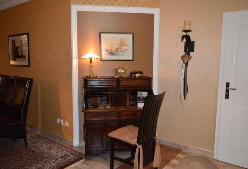 شقة غرفة واحدة, Restaurant Gerwing Wulf