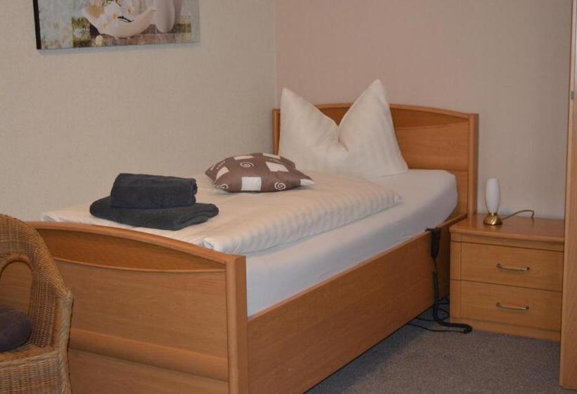 شقة غرفة واحدة, Restaurant Gerwing Wulf