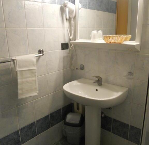 غرفة قياسية, Salus