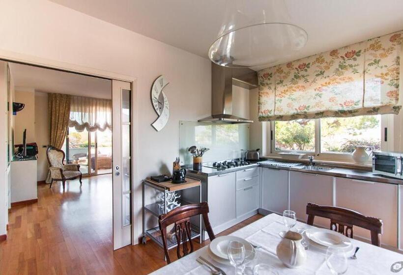 침실 2개 아파트, Verdeluna Apart