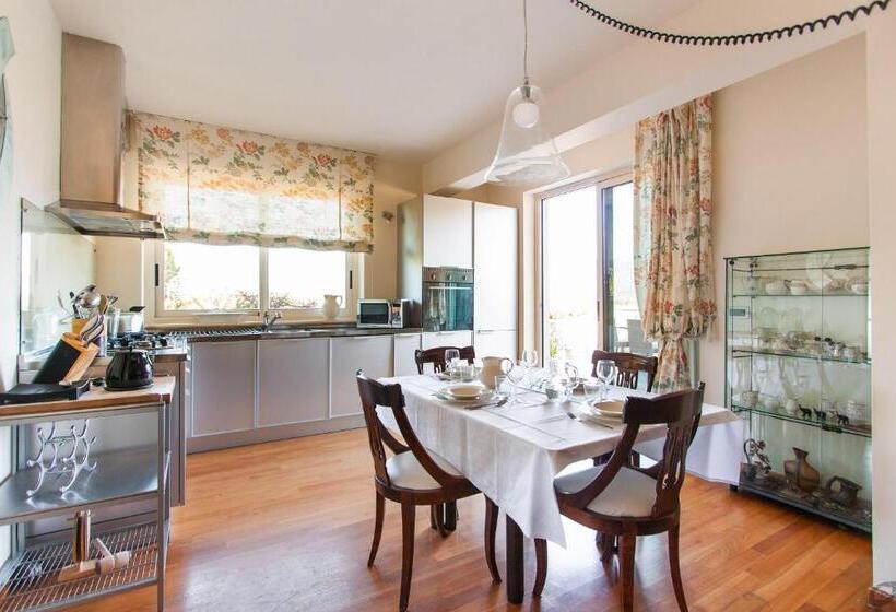 침실 2개 아파트, Verdeluna Apart