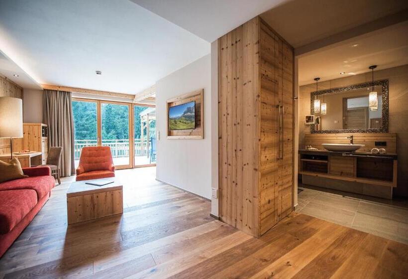 סוויטת ג'וניור, Weiher Green Lake