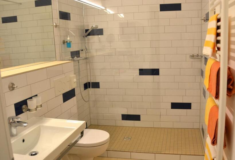 스탠다드 룸, Zur Muhle