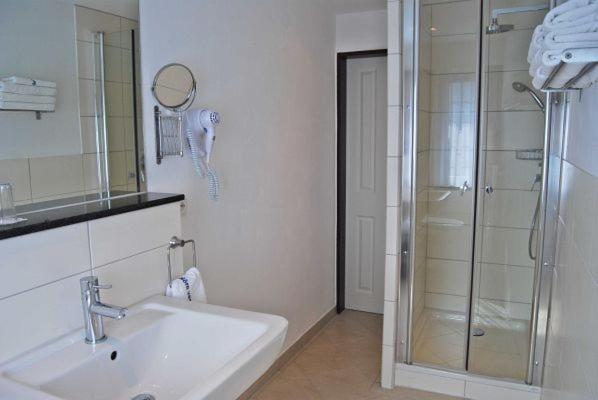 جناح عائلي, Wohlfühlhotel Hörn Van Diek Garni Mit Schwimmbad