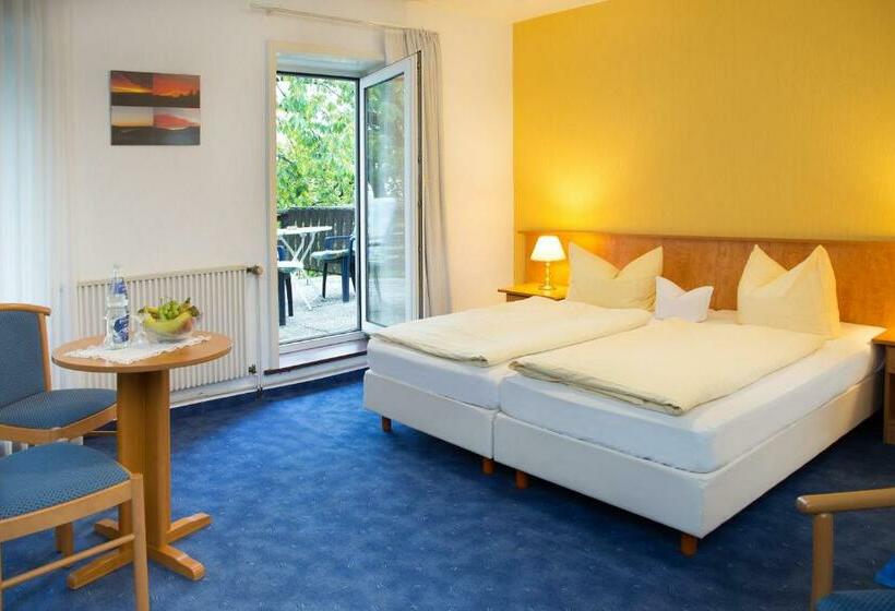 اتاق استاندارد با چشم‌انداز کوهستان, Berghotel Glockenberg