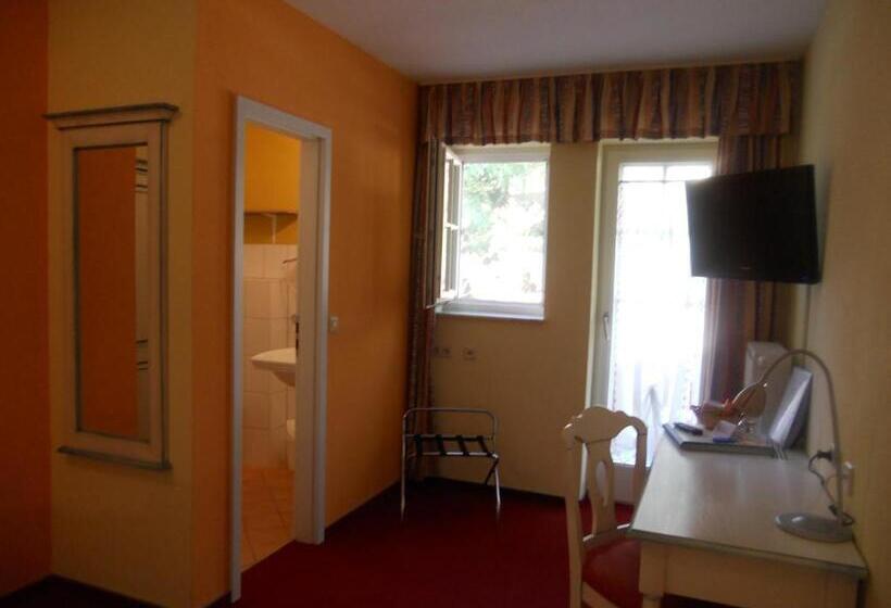 Номер Стандарт, Cross Country Hotel Hirsch