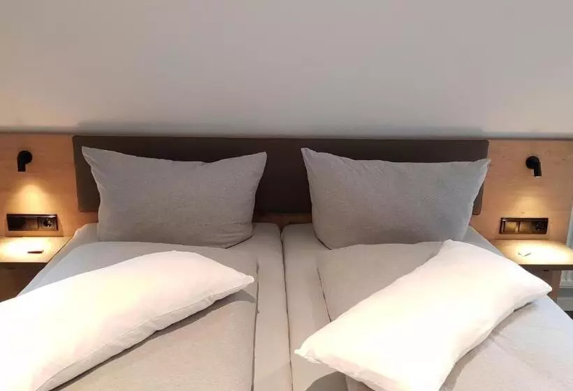 Deluxe-huone, Cross Country Hotel Hirsch