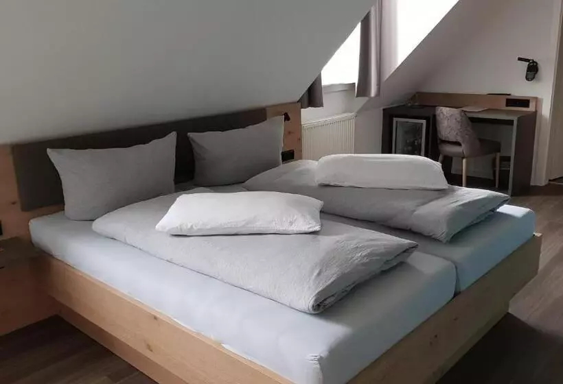 Deluxe-huone, Cross Country Hotel Hirsch