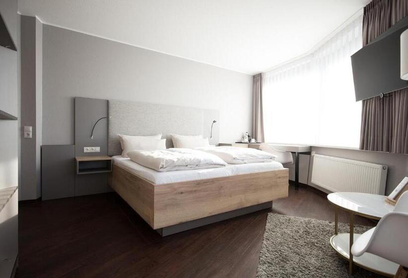 古典房间, Am Berghang