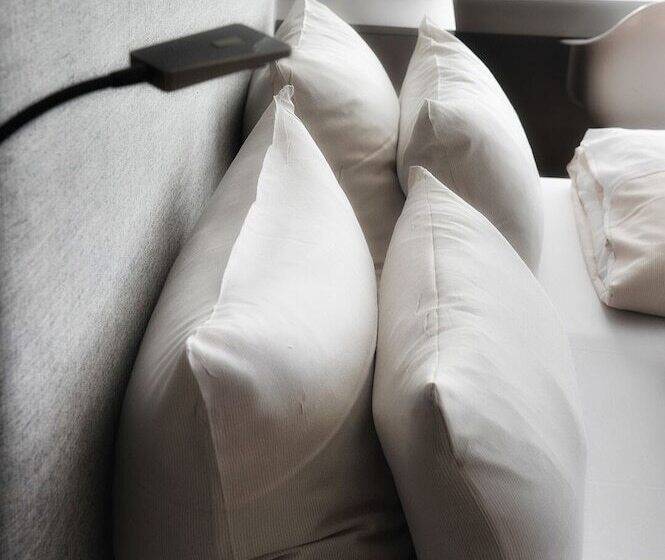 古典房间, Am Berghang