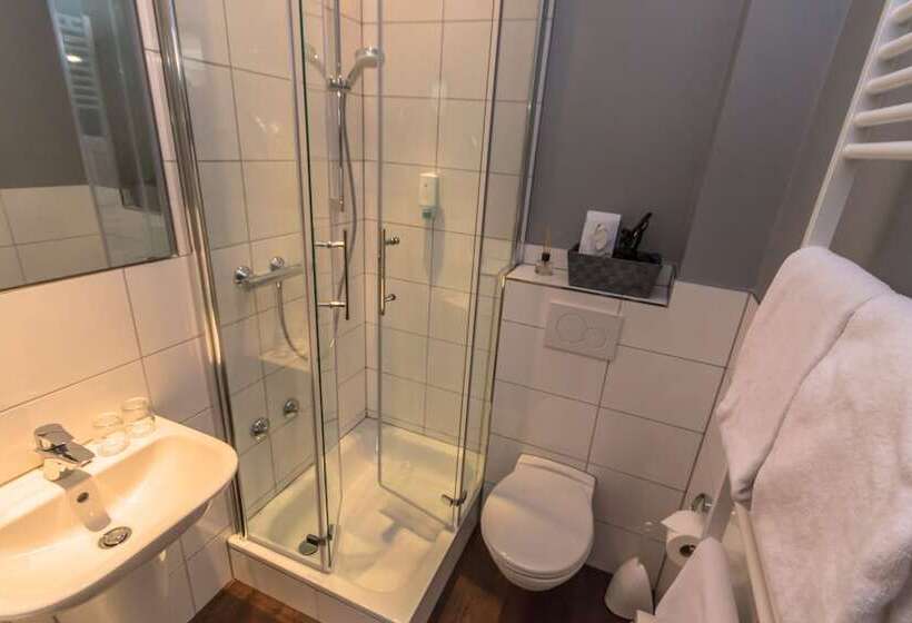 古典房间, Am Berghang