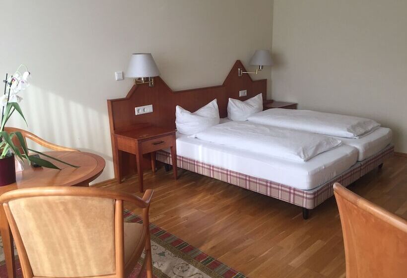 标准间, Am Rossberg