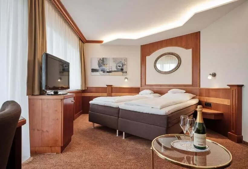 スーペリアシングルルーム, Badhotel Restaurant Stauferland