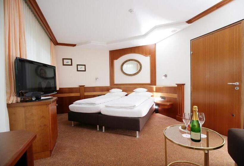 スーペリアールーム, Badhotel Restaurant Stauferland