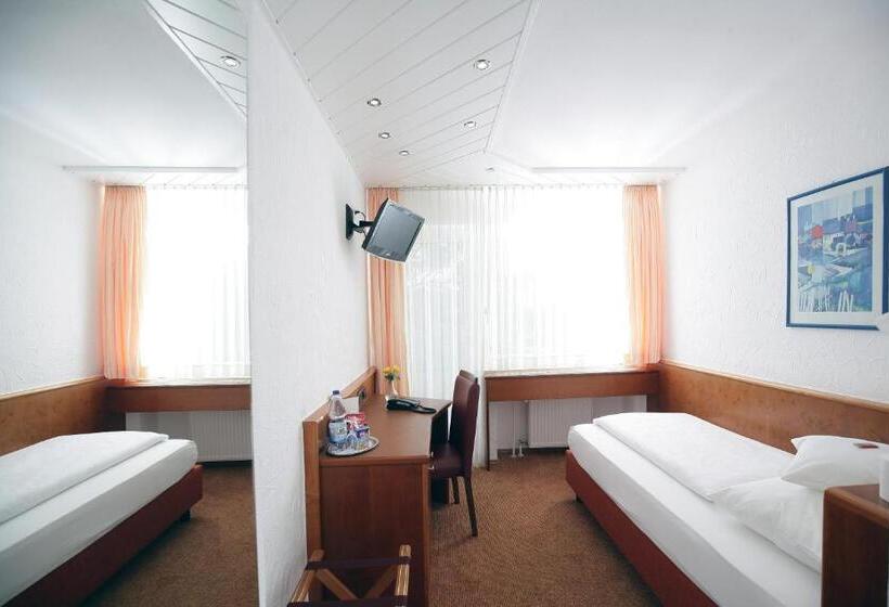 コンフォートシングルルーム, Badhotel Restaurant Stauferland