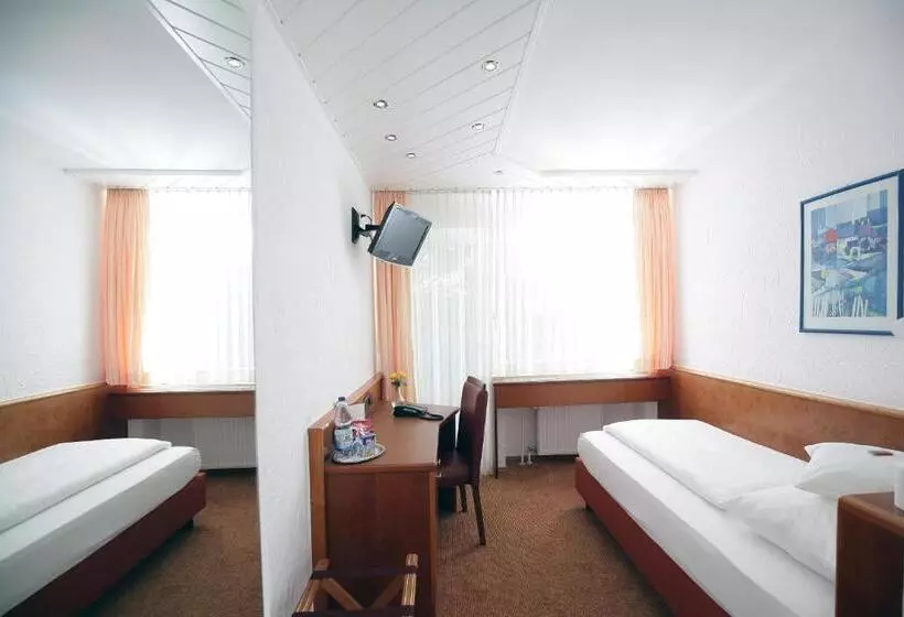 コンフォートシングルルーム, Badhotel Restaurant Stauferland