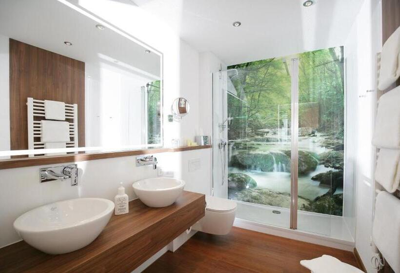 コンフォートルーム, Badhotel Restaurant Stauferland