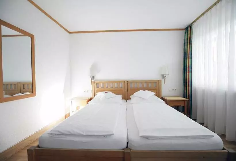 コンフォートルーム, Badhotel Restaurant Stauferland