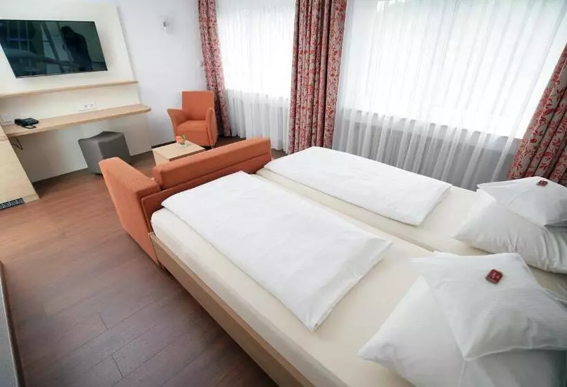 コンフォートルーム, Badhotel Restaurant Stauferland