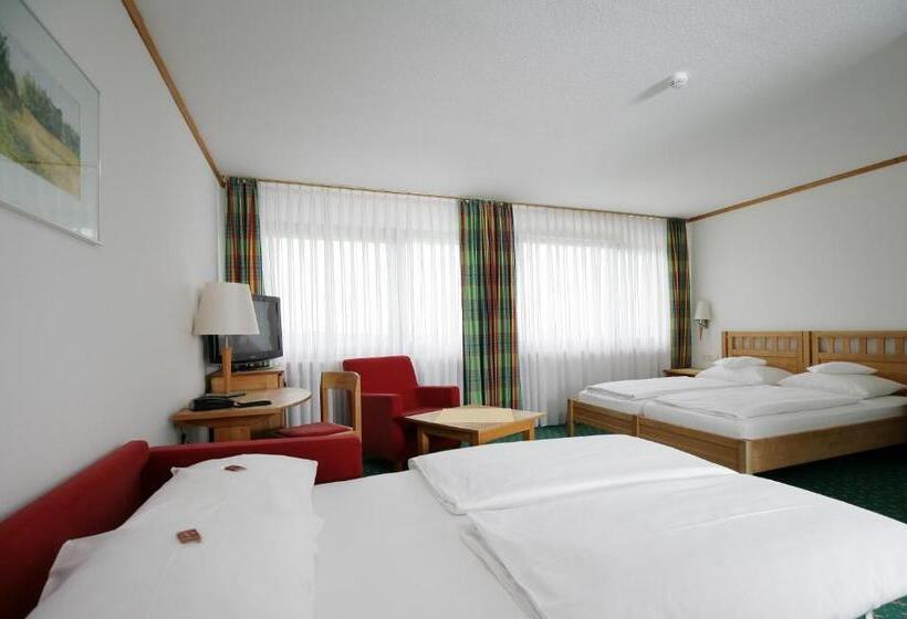 4인용 스탠다드 룸, Badhotel Restaurant Stauferland
