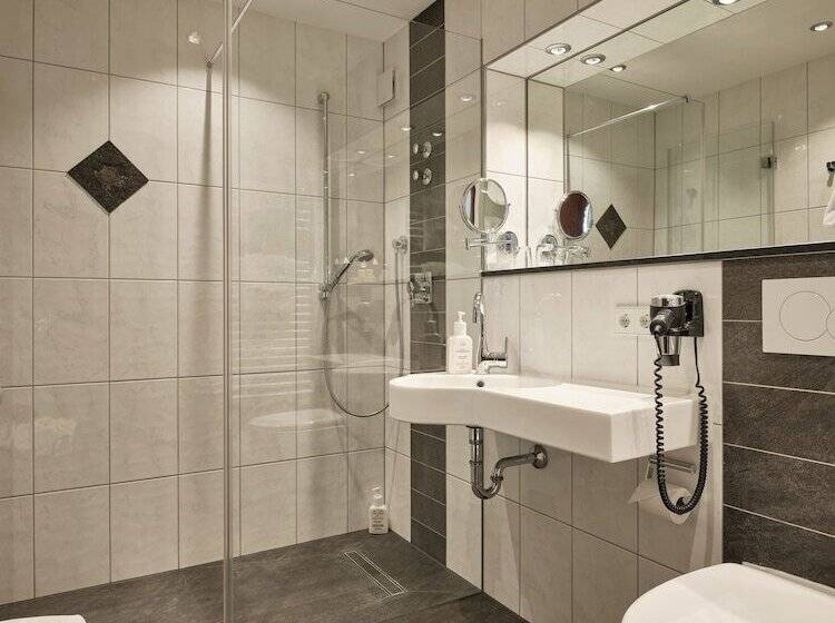 スーペリアールーム, Badhotel Restaurant Stauferland