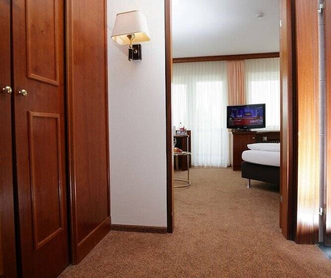 スーペリアールーム, Badhotel Restaurant Stauferland