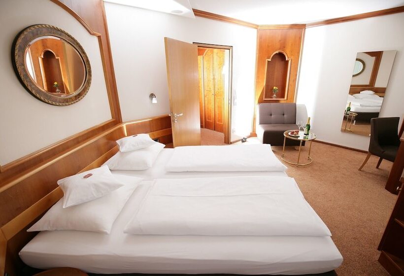 スーペリアールーム, Badhotel Restaurant Stauferland