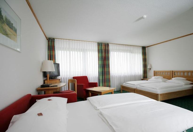 4인용 스탠다드 룸, Badhotel Restaurant Stauferland