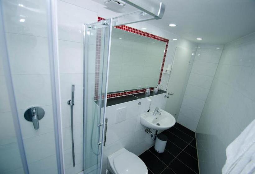 Standard-huone, König Humbert