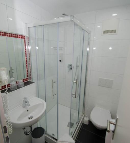 Standard-huone, König Humbert