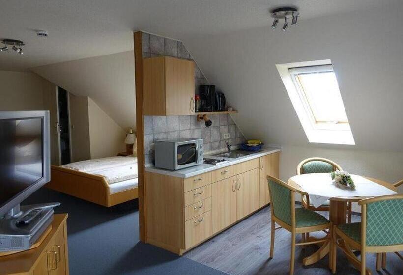 Apartamento 1 Quarto, Gasthaus Krone