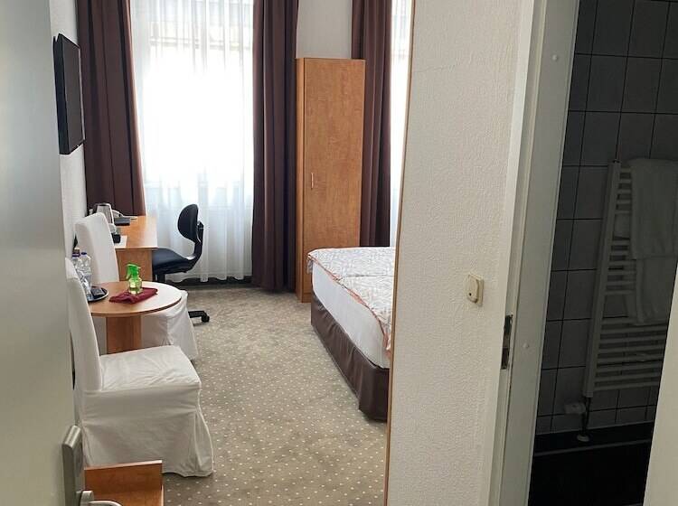 Номер Basic, Goldenes Lamm