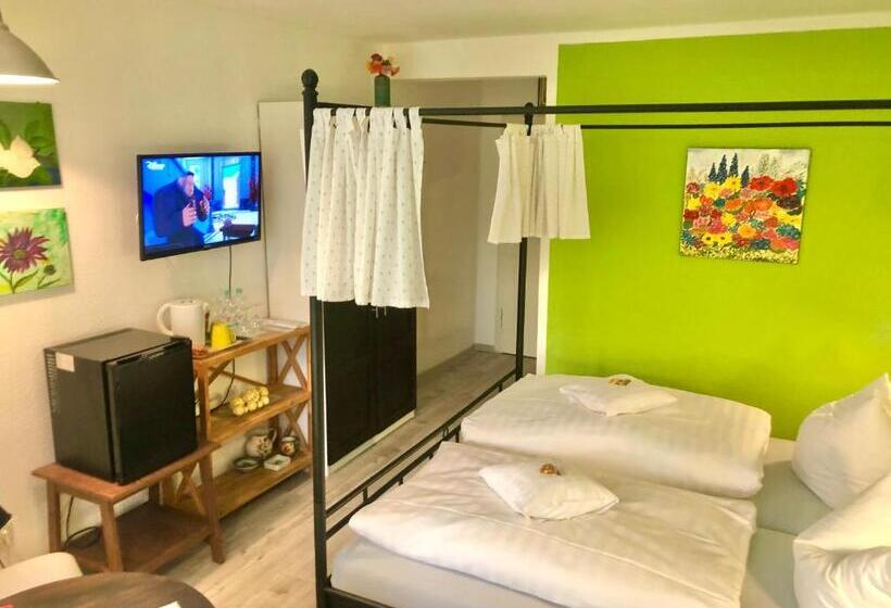 Quarto Superior com Sacada, Haus Am Kurpark