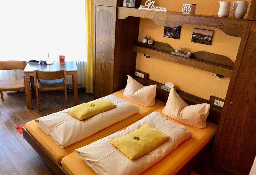 Quarto Economy, Haus Am Kurpark