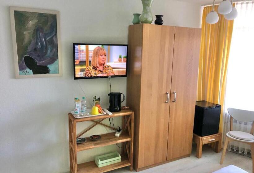 Quarto Superior com Sacada, Haus Am Kurpark