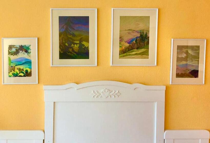 Quarto Superior com Sacada, Haus Am Kurpark