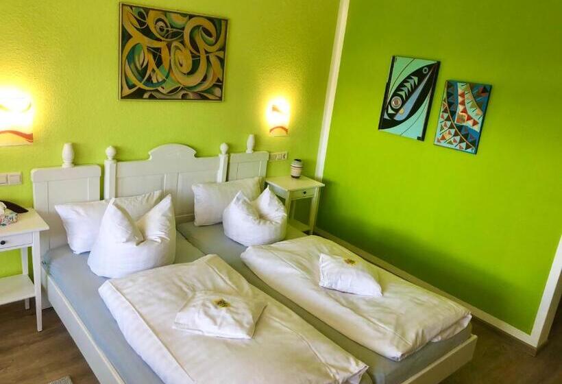 Quarto Superior com Sacada, Haus Am Kurpark