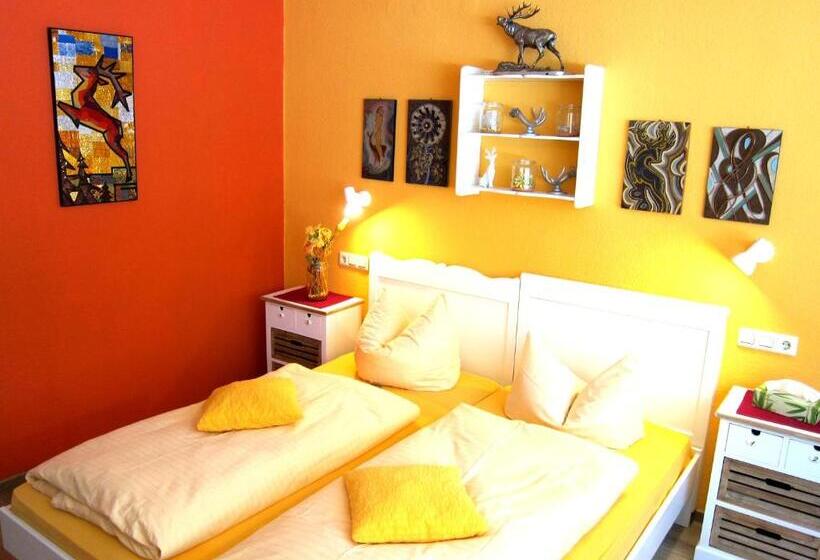 Quarto Superior com Sacada, Haus Am Kurpark