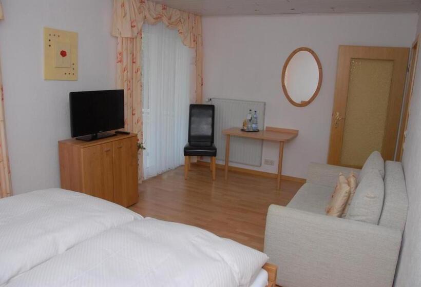 标准间带阳台, Haus Christa