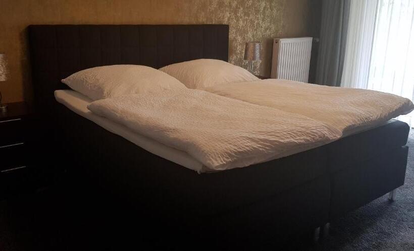 标准间, Haus Hubertus