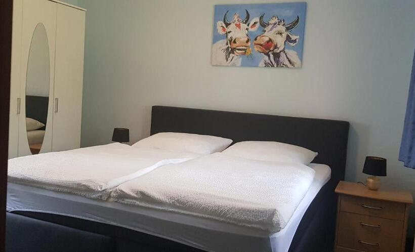 标准间, Haus Hubertus