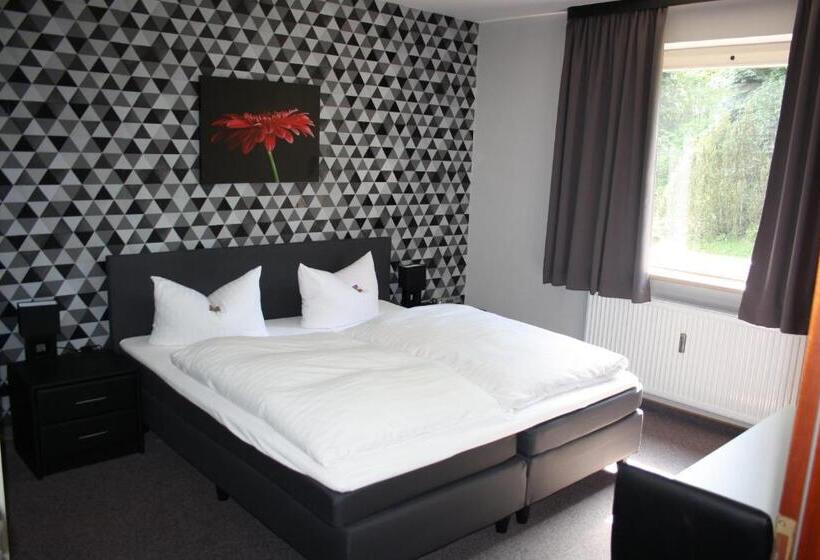 标准间, Haus Hubertus